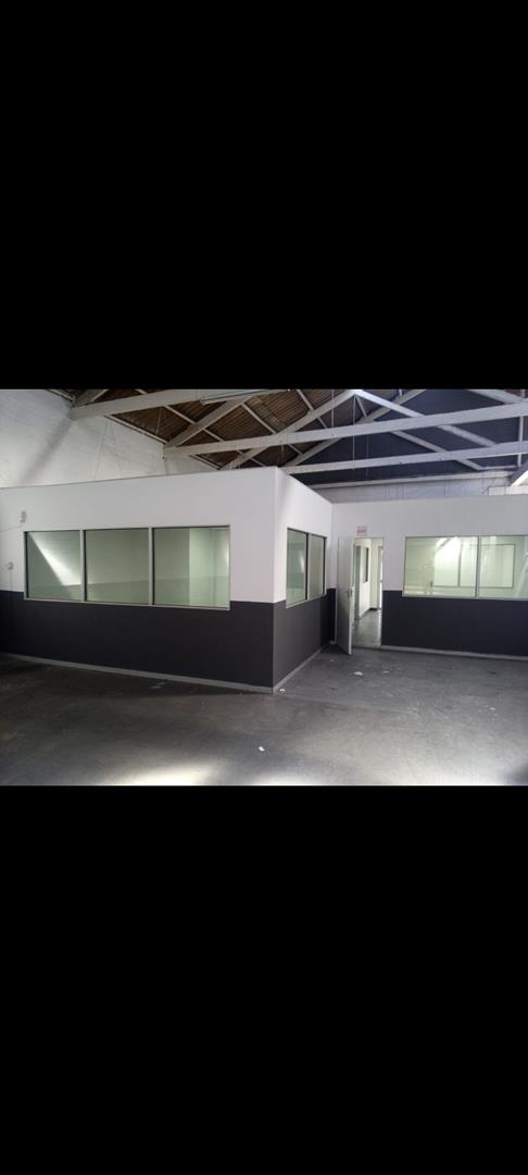 To Let commercial Property for Rent in North End Eastern Cape